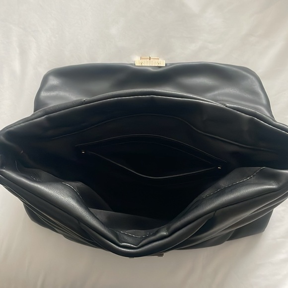 Zara Purse - Picture 4 of 4